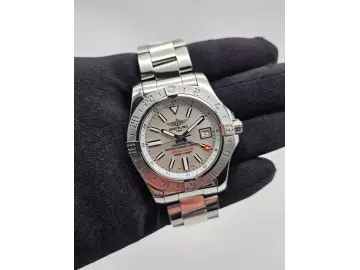 Breitling Avenger II GMT Mother of Pearl Edition Full Set