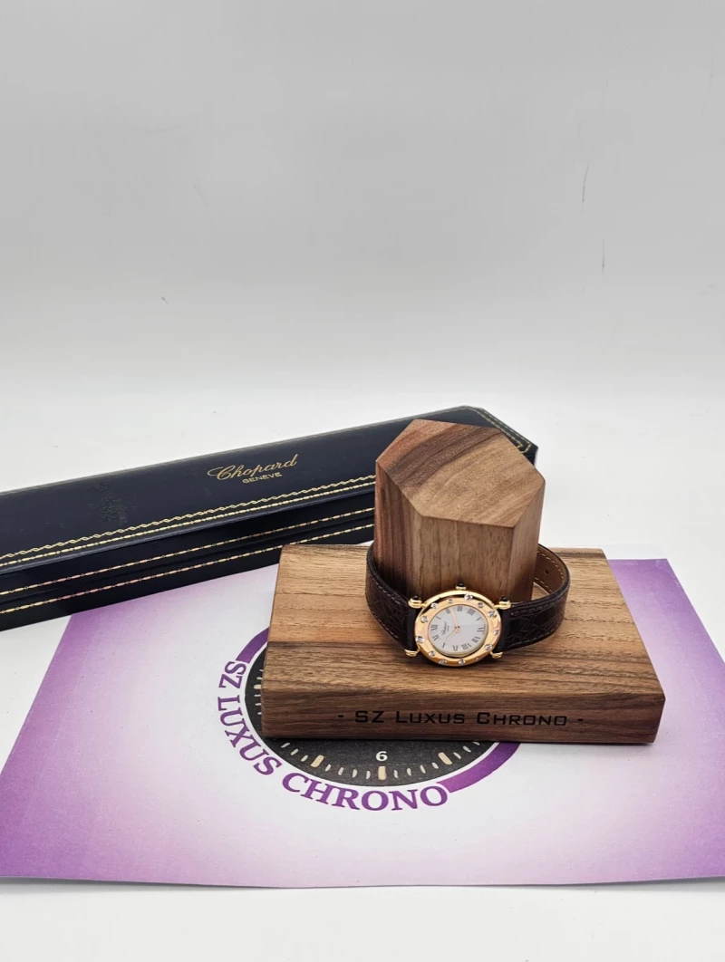 Chopard Classic 18k Gelbgold 13 Diamonds + 5 Saphire