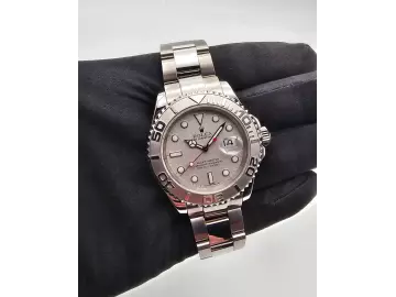 Rolex Yacht-Master 40mm Platin Ref. 16622 P-Serie 2001 Mint