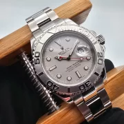 Rolex Yacht-Master 40mm Platin Ref. 16622 P-Serie 2001 Mint