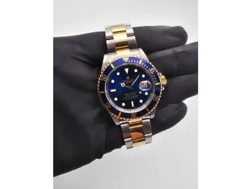 Rolex Submariner Date 40mm Bluesy Stahl/Gold Full Set Mint