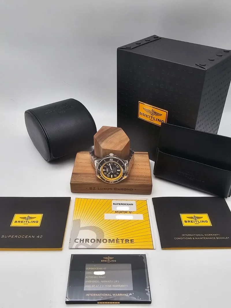 Breitling SuperOcean 42 Abyss Yellow Ref. A17364 Full Set