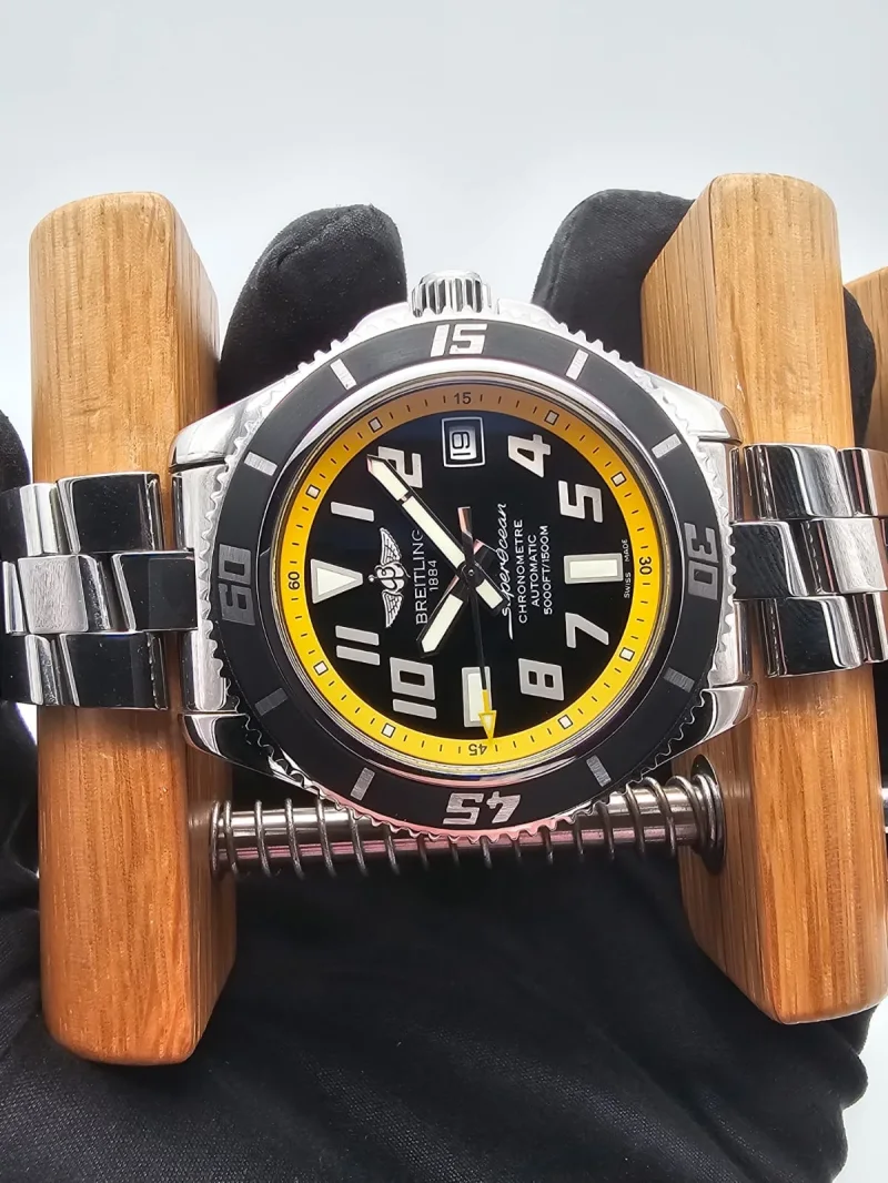 Breitling SuperOcean 42 Abyss Yellow Ref. A17364 Full Set