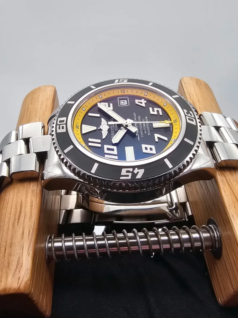 Breitling SuperOcean 42 Abyss Yellow Ref. A17364 Full Set
